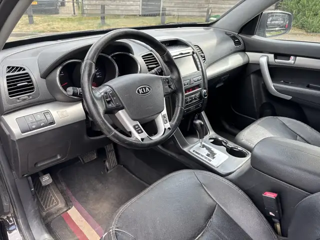Kia Sorento view 10