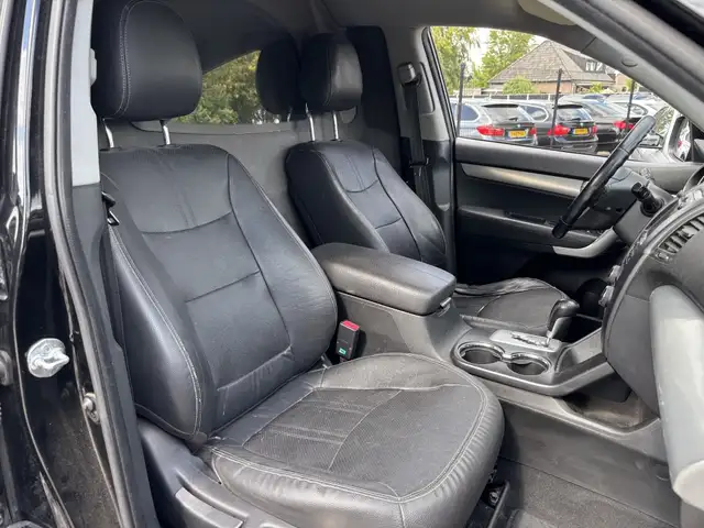 Kia Sorento view 8