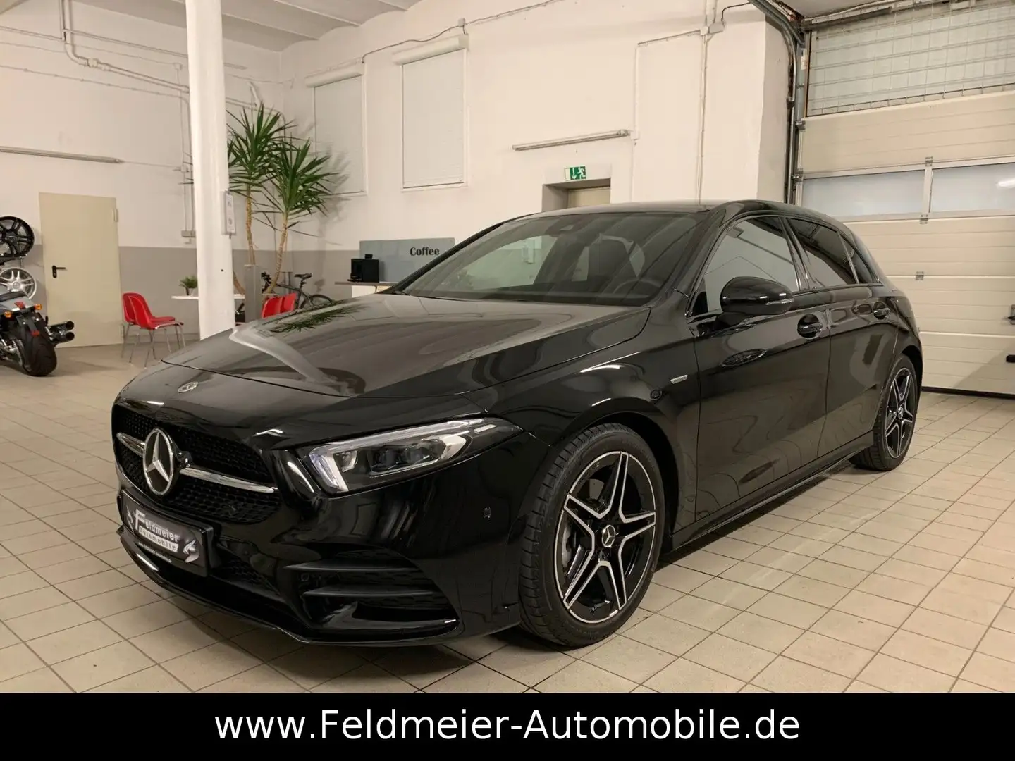 Mercedes-Benz A 200 AMG*Night*Edition*Multibeam-LED*Kamera*AHK Schwarz - 1