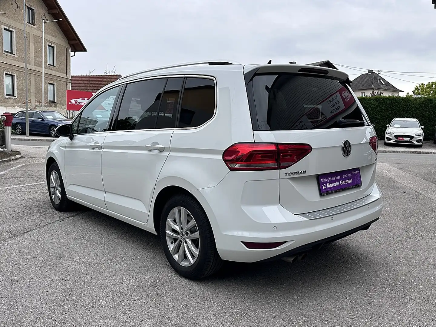 Volkswagen Touran Highline 1,4 TSI DSG *LED, Navigation, ACC, Gar... Weiß - 2
