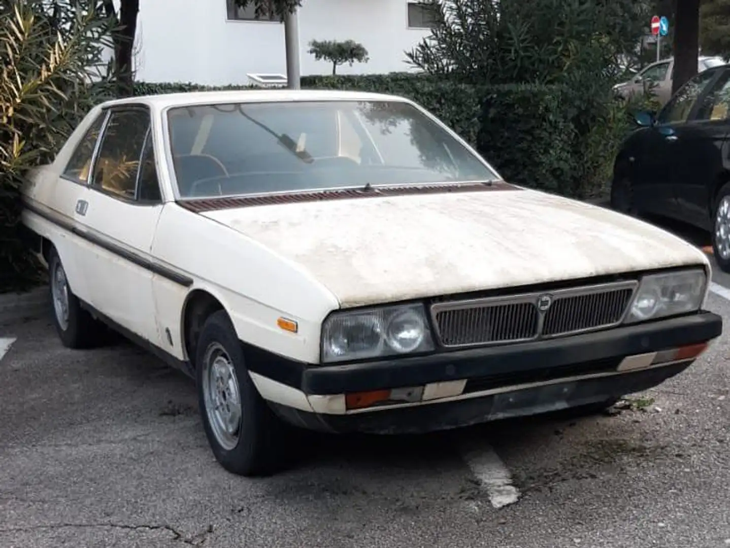 Lancia Gamma Gamma 2.0 Coupe Beige - 1