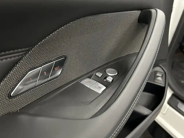 BMW M4 view 15