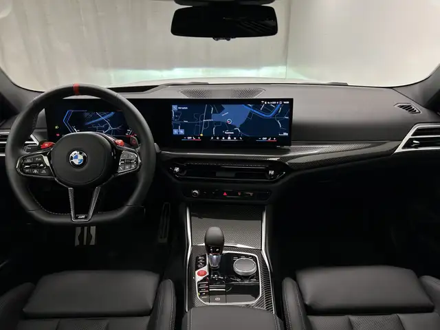 BMW M4 view 5