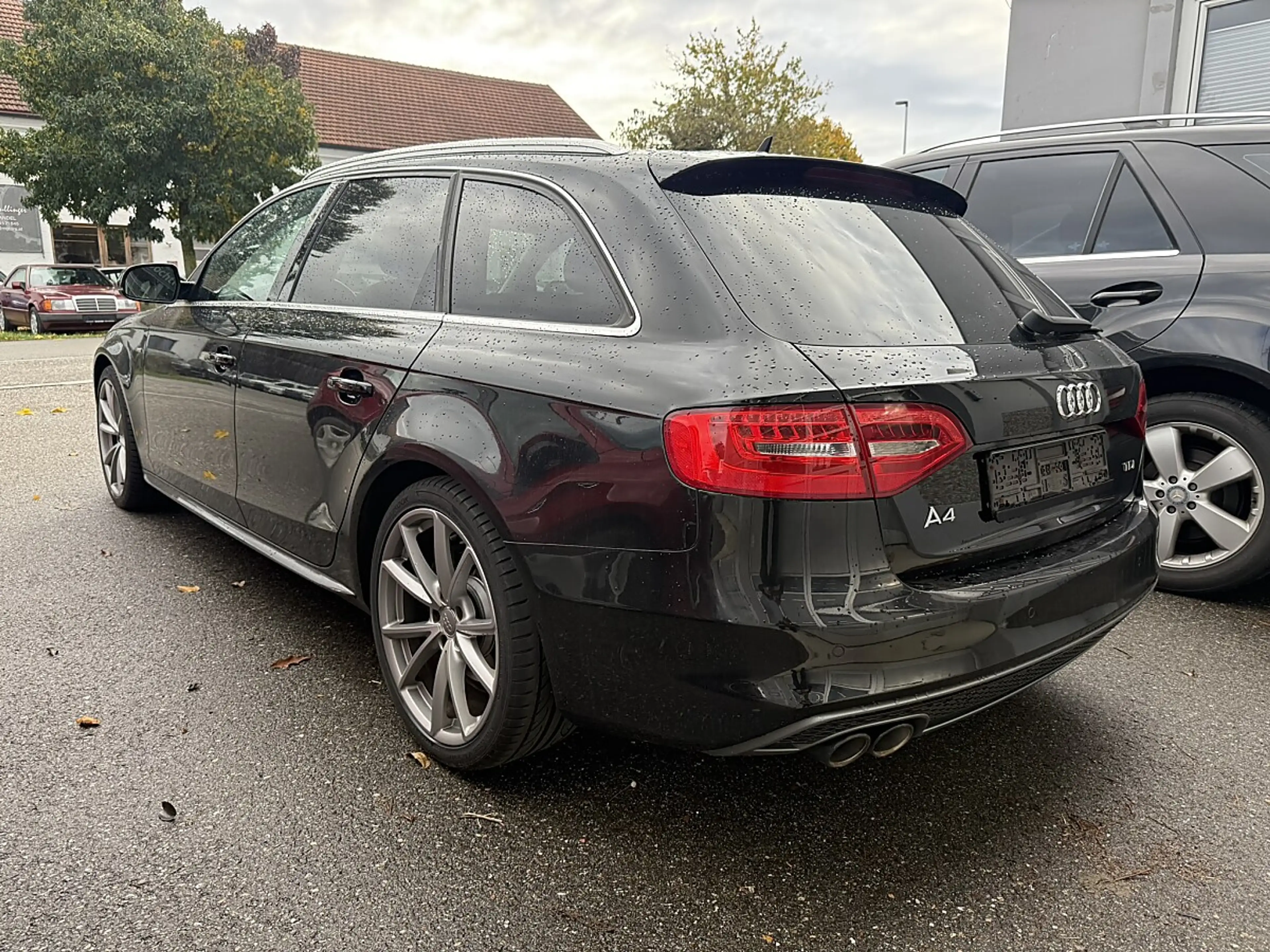Audi A4 Avant 2.0 TDI DPF S-line - ACC - Xenon - MMI Plus — photo 2