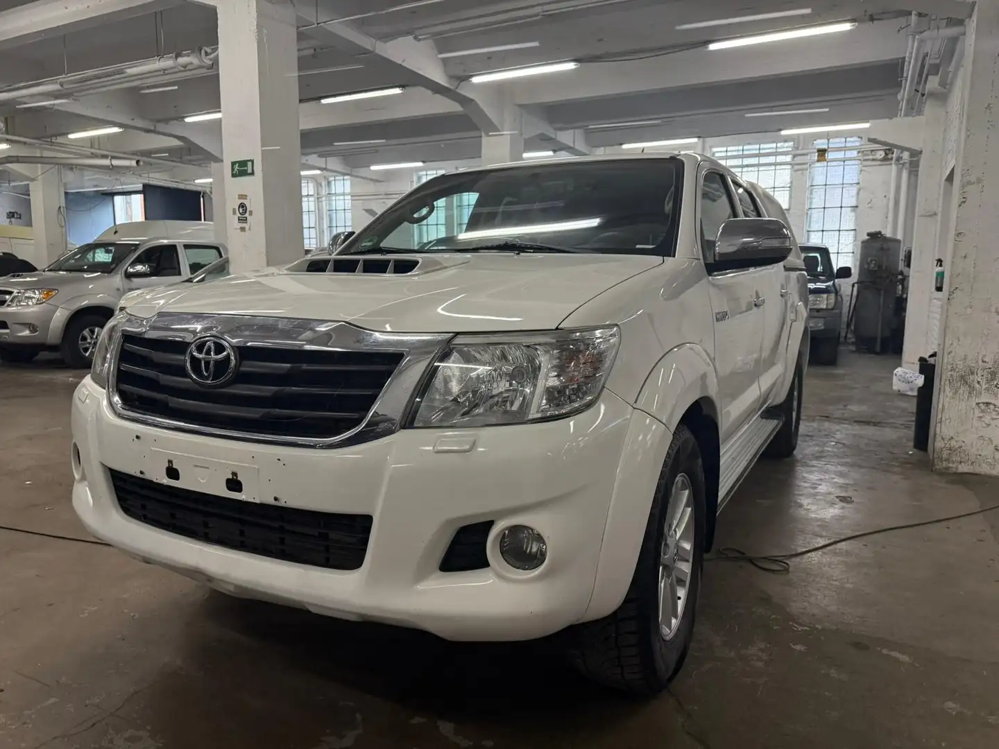 Toyota Hilux 3.0 D-4D 4WD  Export Blanc - 1