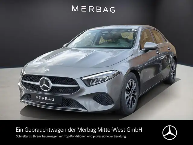 Mercedes-Benz A 180 d Limousine ACC AHK AUT Fernlichtass. Kam.