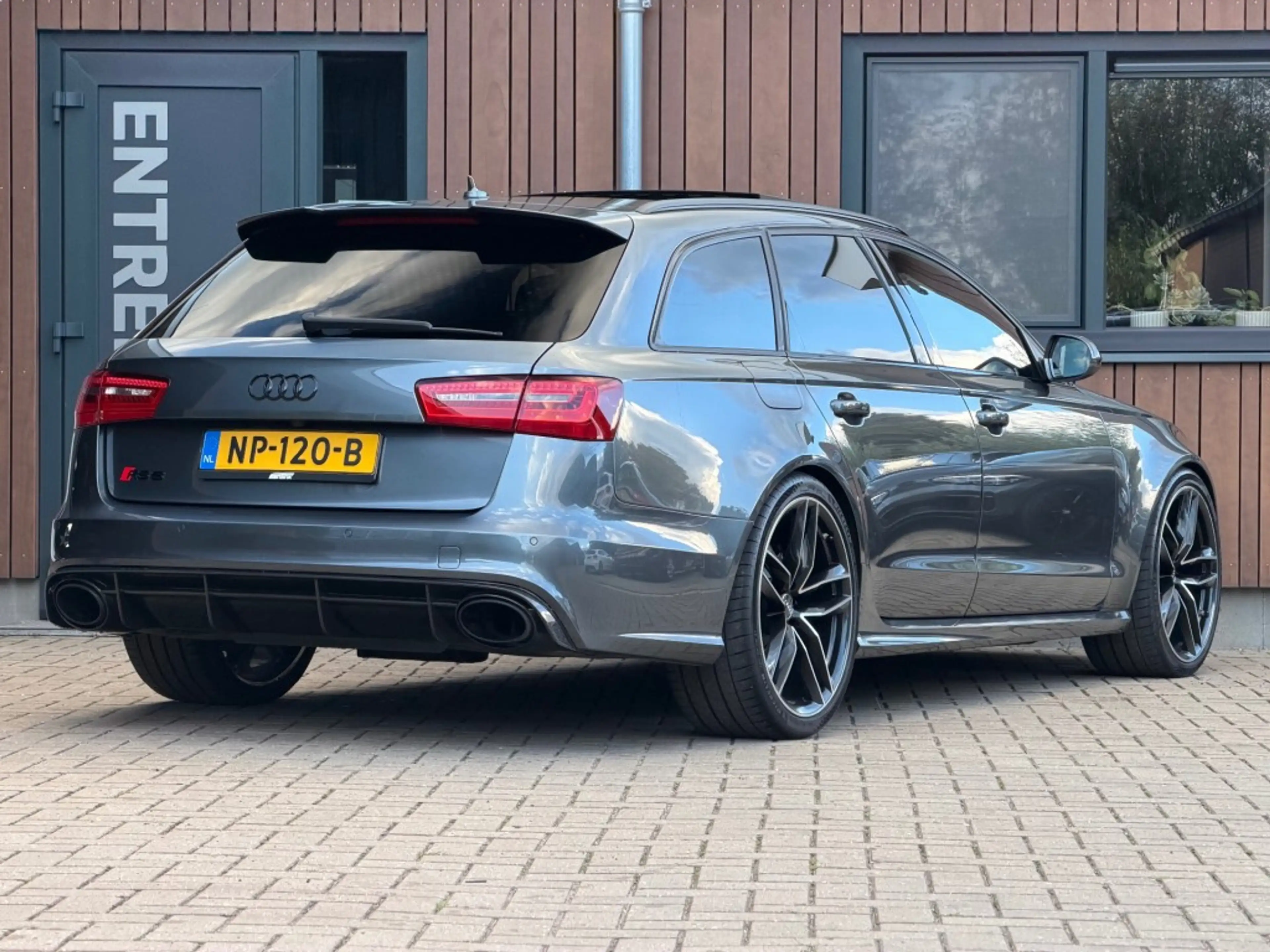 Audi RS6 4.0 V8 Audi Exclusive Luchtver. Carbon Alcantara — photo 4
