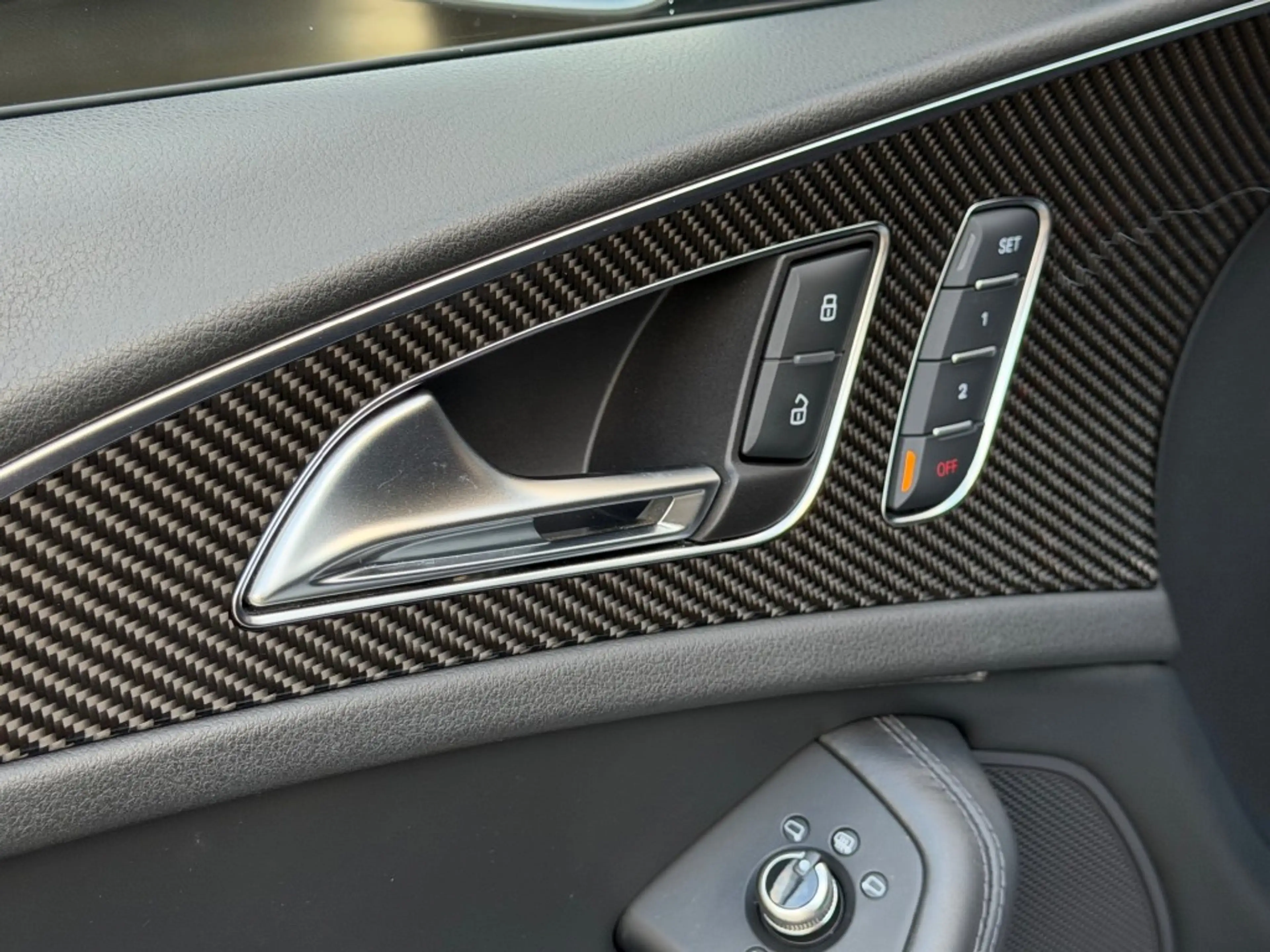 Audi RS6 4.0 V8 Audi Exclusive Luchtver. Carbon Alcantara — photo 15