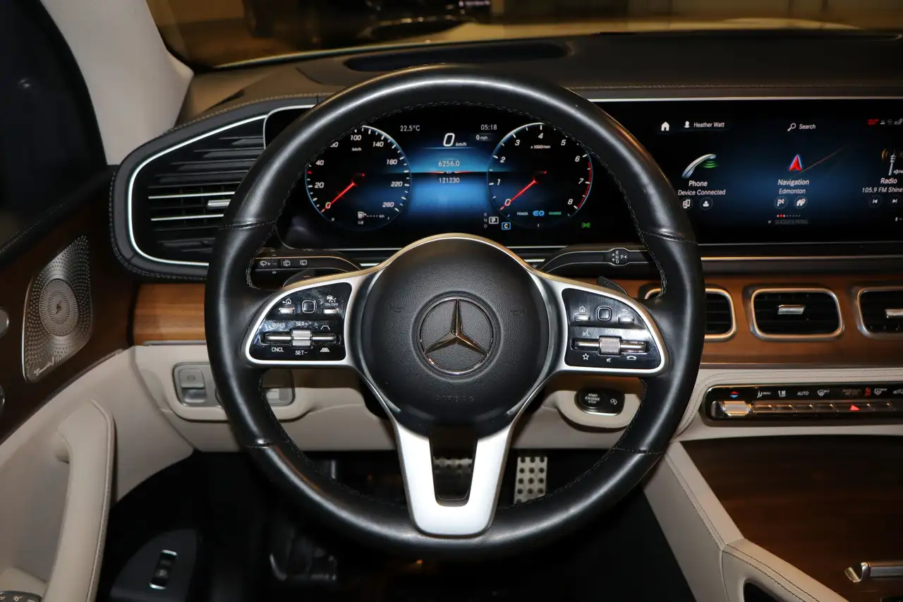 Mercedes-Benz GLS снимка Mercedes-Benz GLS