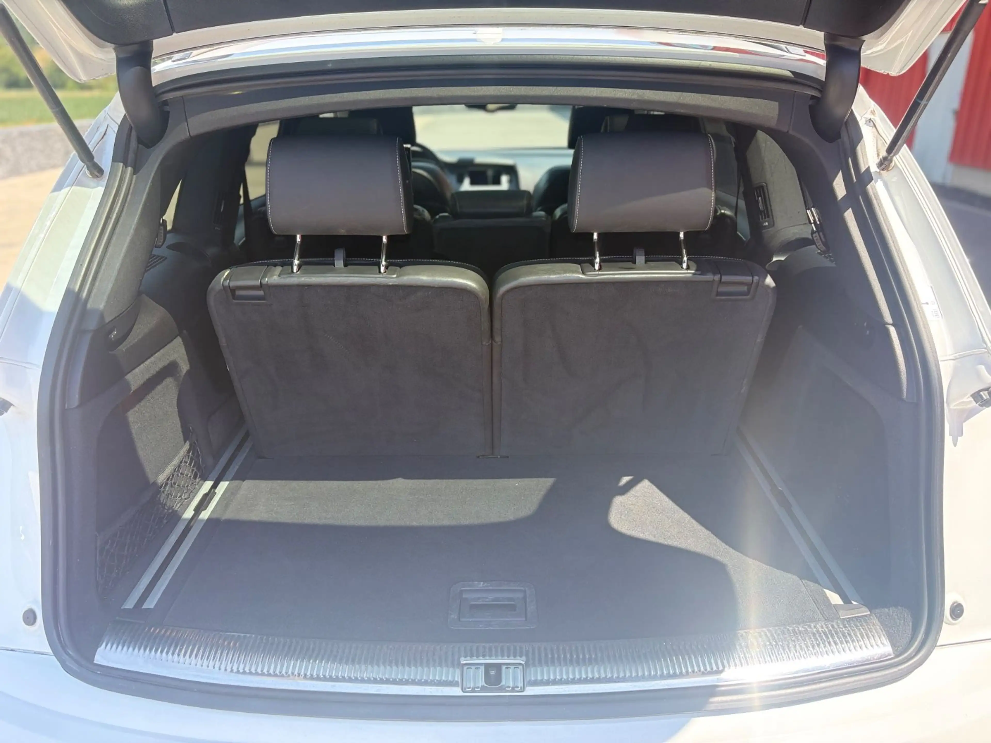 Audi Q7 4.2 TDI V8 S-line 7Sitzer TÜV NEU Volle Hüte — photo 5