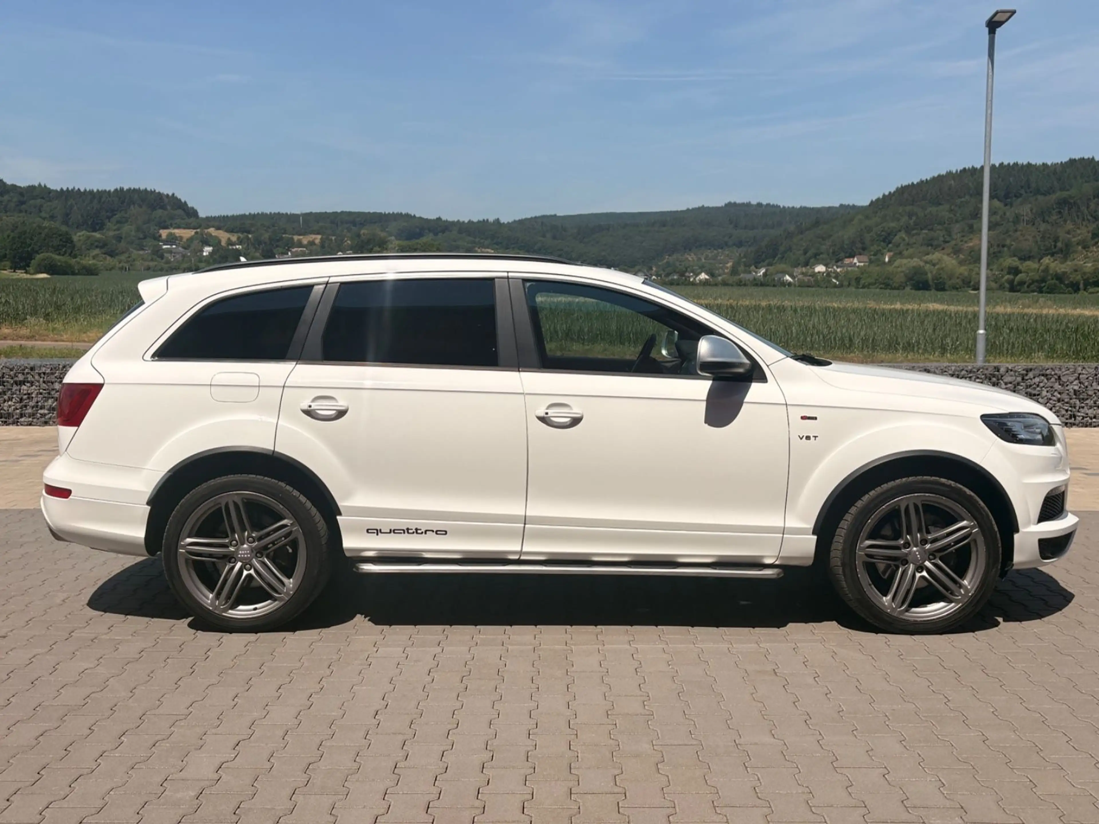 Audi Q7 4.2 TDI V8 S-line 7Sitzer TÜV NEU Volle Hüte — photo 10