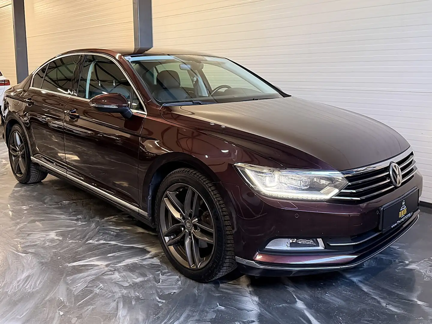 Volkswagen Passat Highline 2,0 TDI DSG*Keyless*19Zoll*LED *Finanz... Schwarz - 2