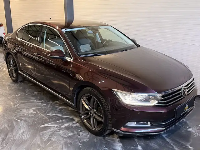 Volkswagen Passat Highline 2,0 TDI DSG*Keyless*19Zoll*LED *Finanz...