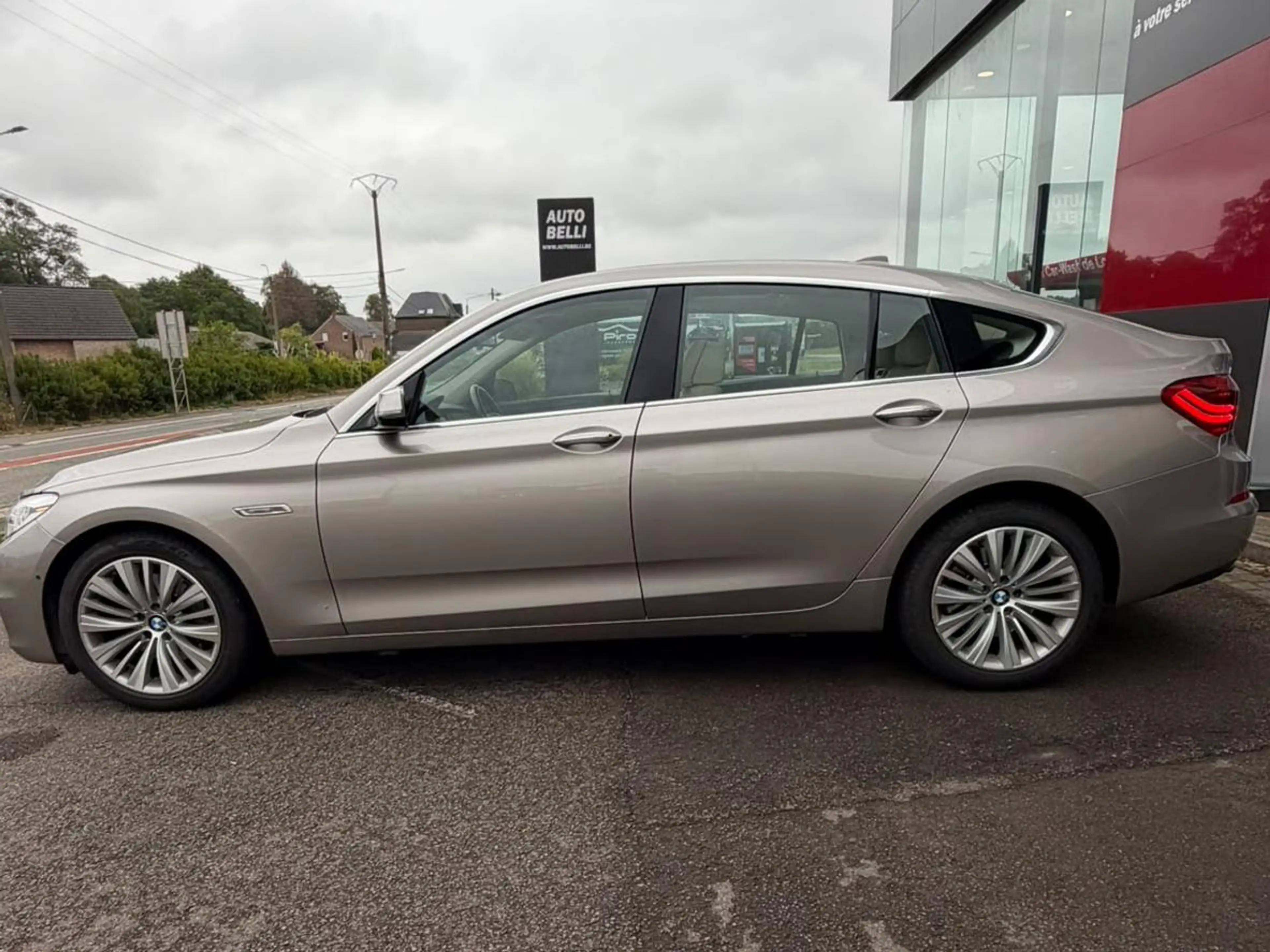 BMW 535 Gran Turismo 535iXA**GT**X-DRIVE**LUXURY**TOIT PANO**CAMERA**FULL OPTIONS!!! — photo 7