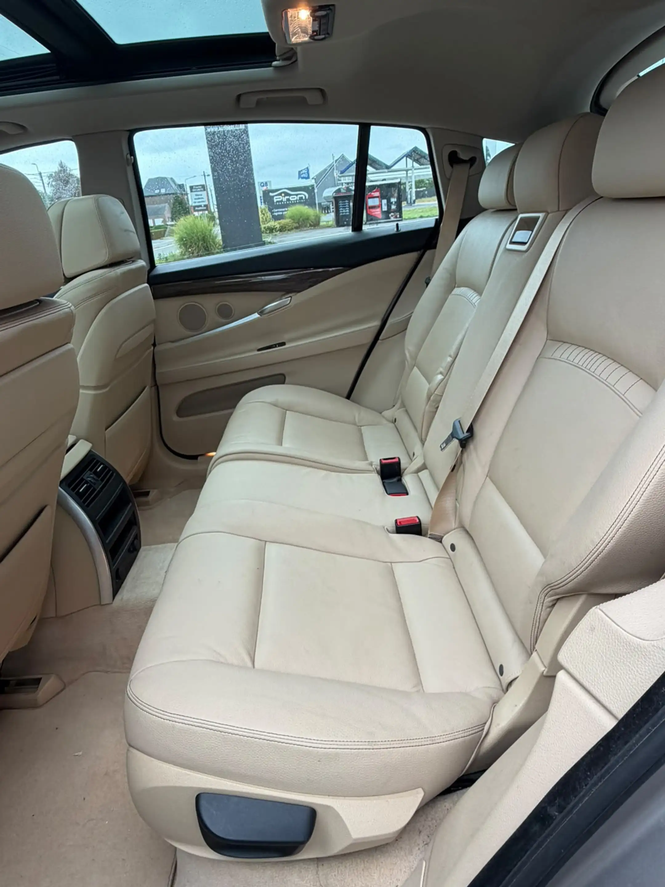 BMW 535 Gran Turismo 535iXA**GT**X-DRIVE**LUXURY**TOIT PANO**CAMERA**FULL OPTIONS!!! — photo 10