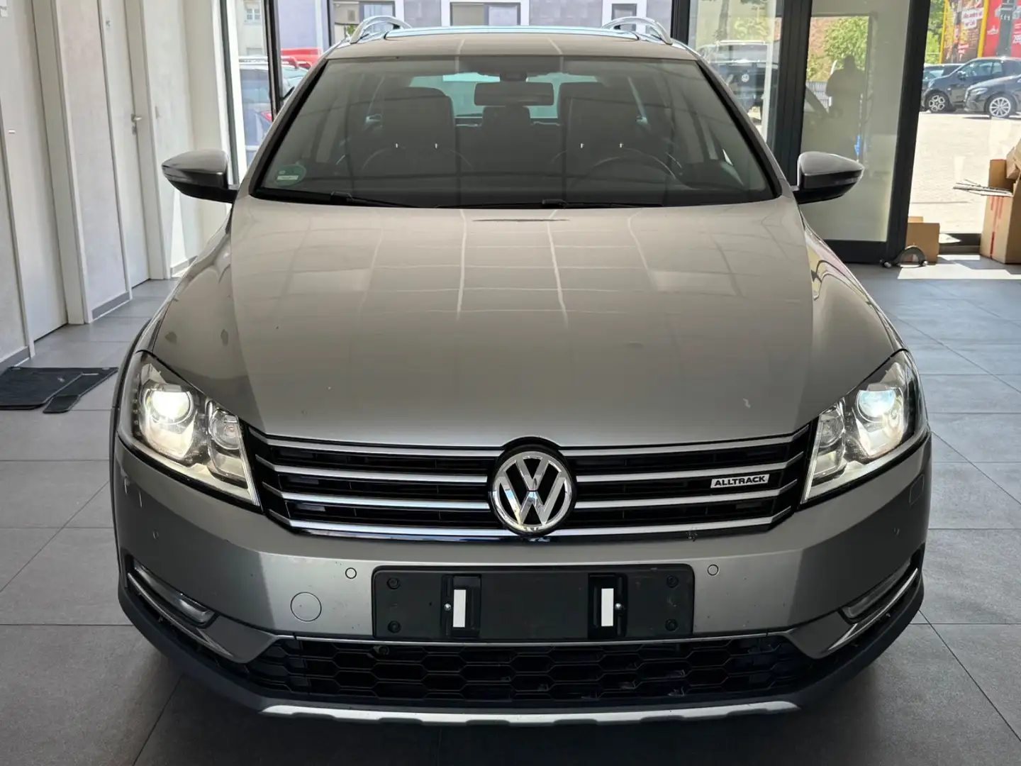 Volkswagen Passat Alltrack Var 2.0 TDI 4M-Pano-Leder-BiXeno Silber - 2