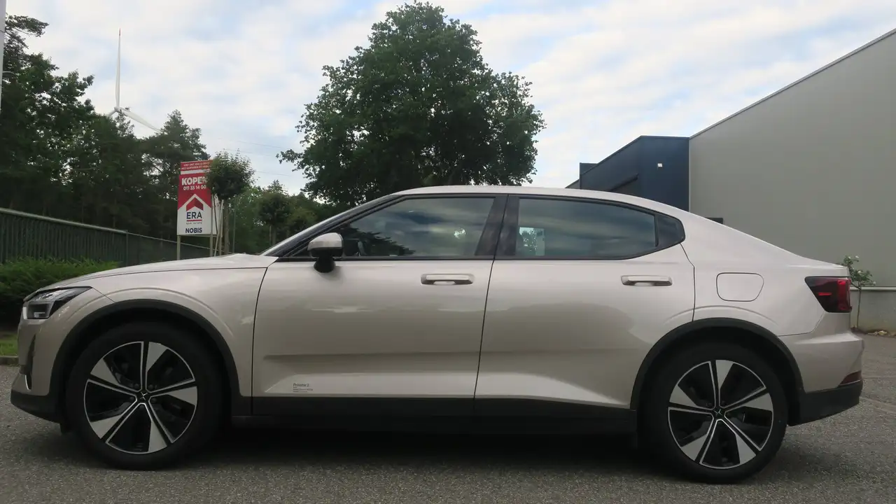 Polestar 2 2023