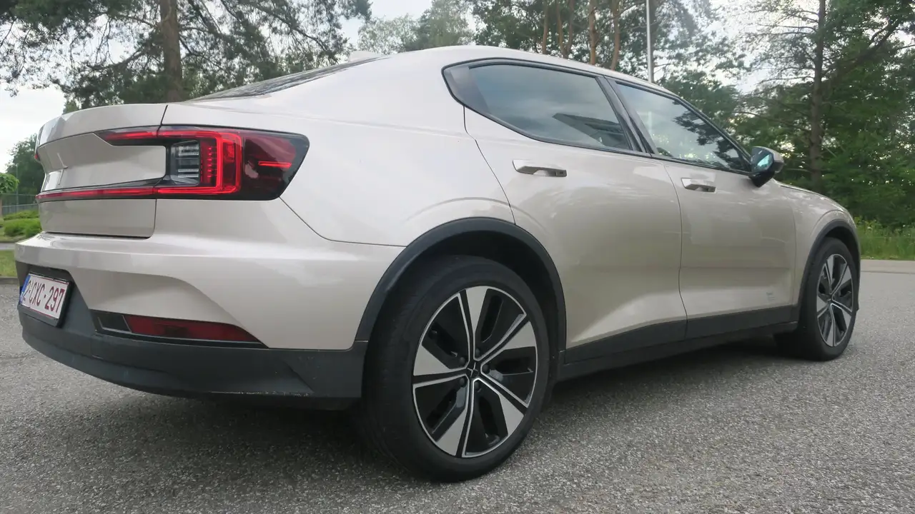 Polestar 2 2023