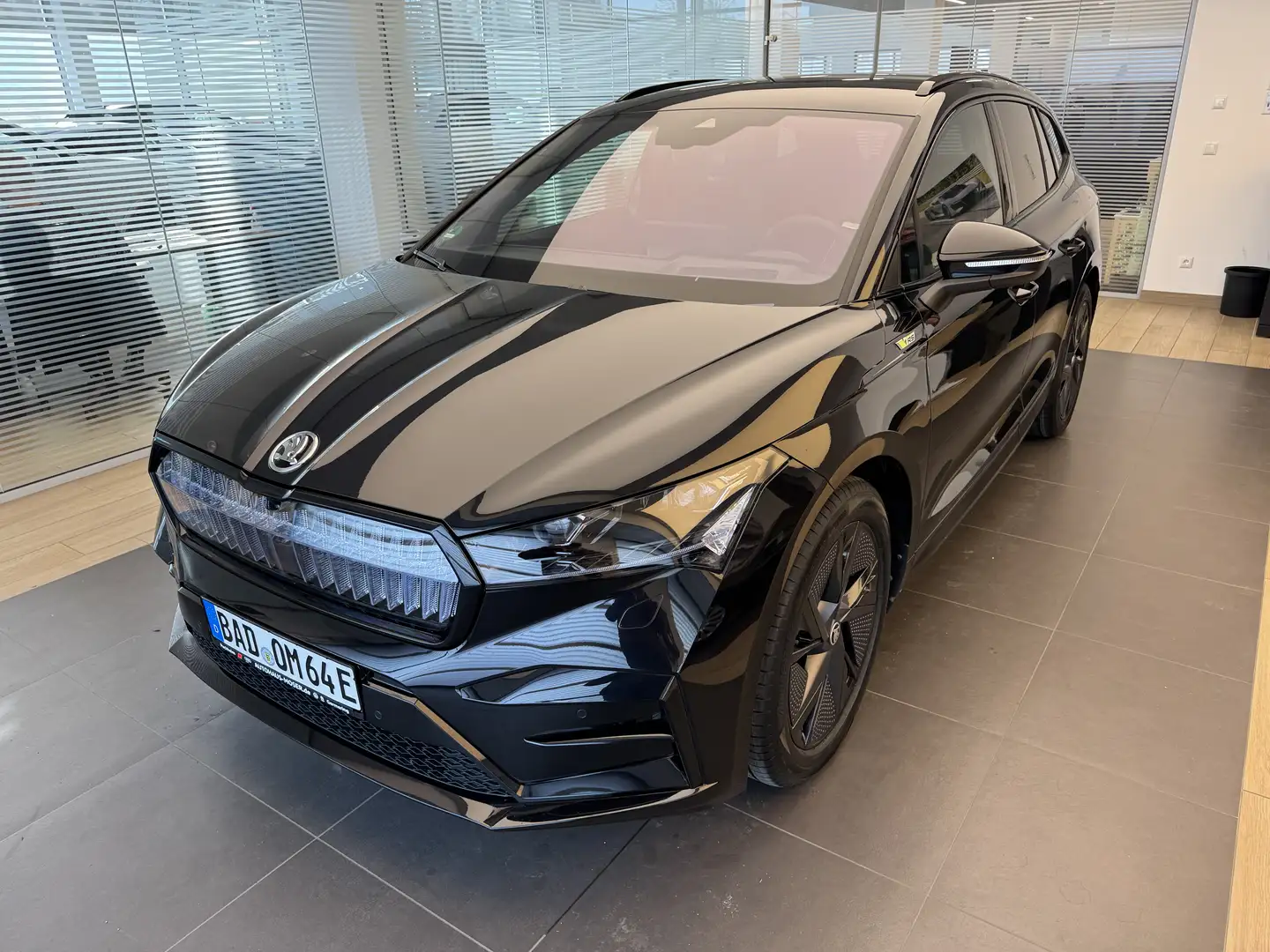 Skoda Enyaq RS, Lounge, 4x4, HUD, Matrix, AHK, Canton, wie neu - 1