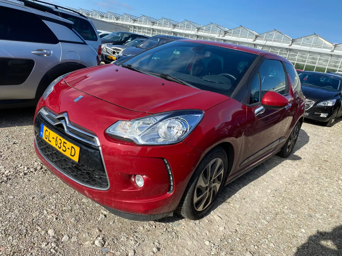 DS Automobiles DS 3 2015 * 1.6 BlueHDi So Chic * Euro 6 * defecte bran Červená - 1