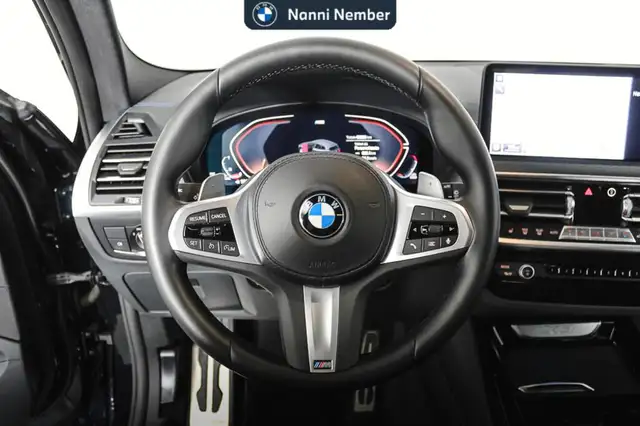 BMW X3 view 10
