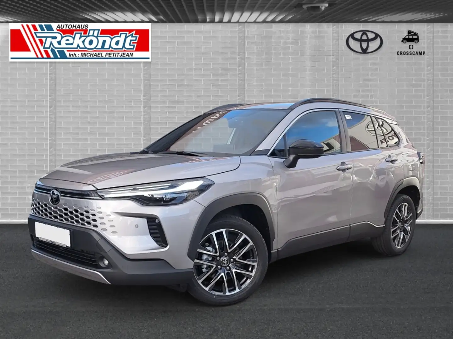 Toyota Corolla Cross Facelift 2025 Hybrid Teamplayer 2.0 EU6e 2x Indukt Silber - 1