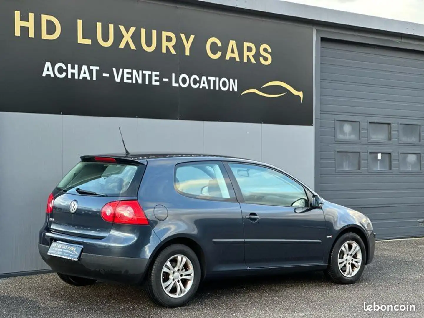 Volkswagen Golf V 1.4i 75ch Bleu - 2