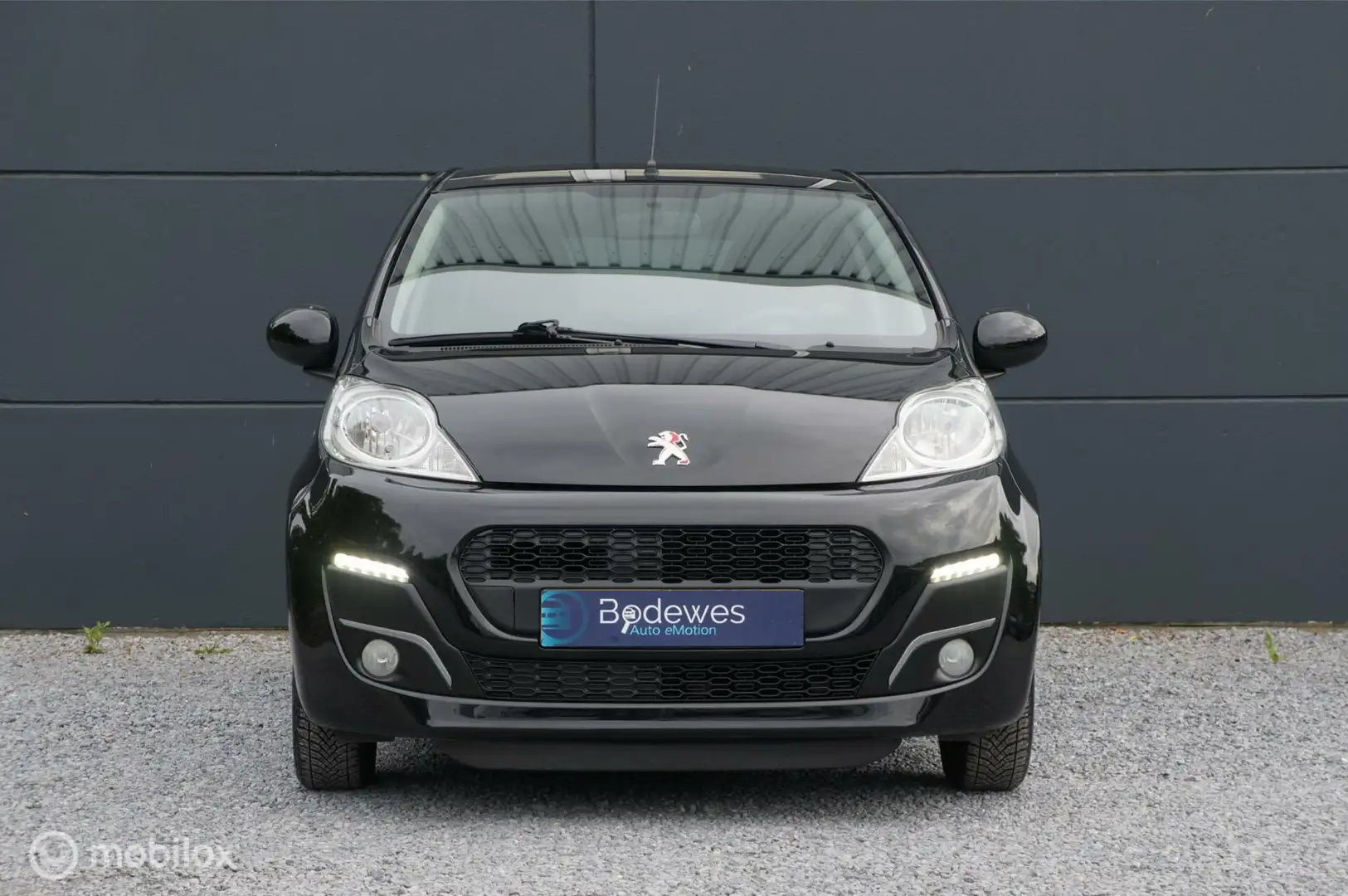 Peugeot 107 1.0 Active Airco All Season Zwart Lage kmstand ! Schwarz - 2