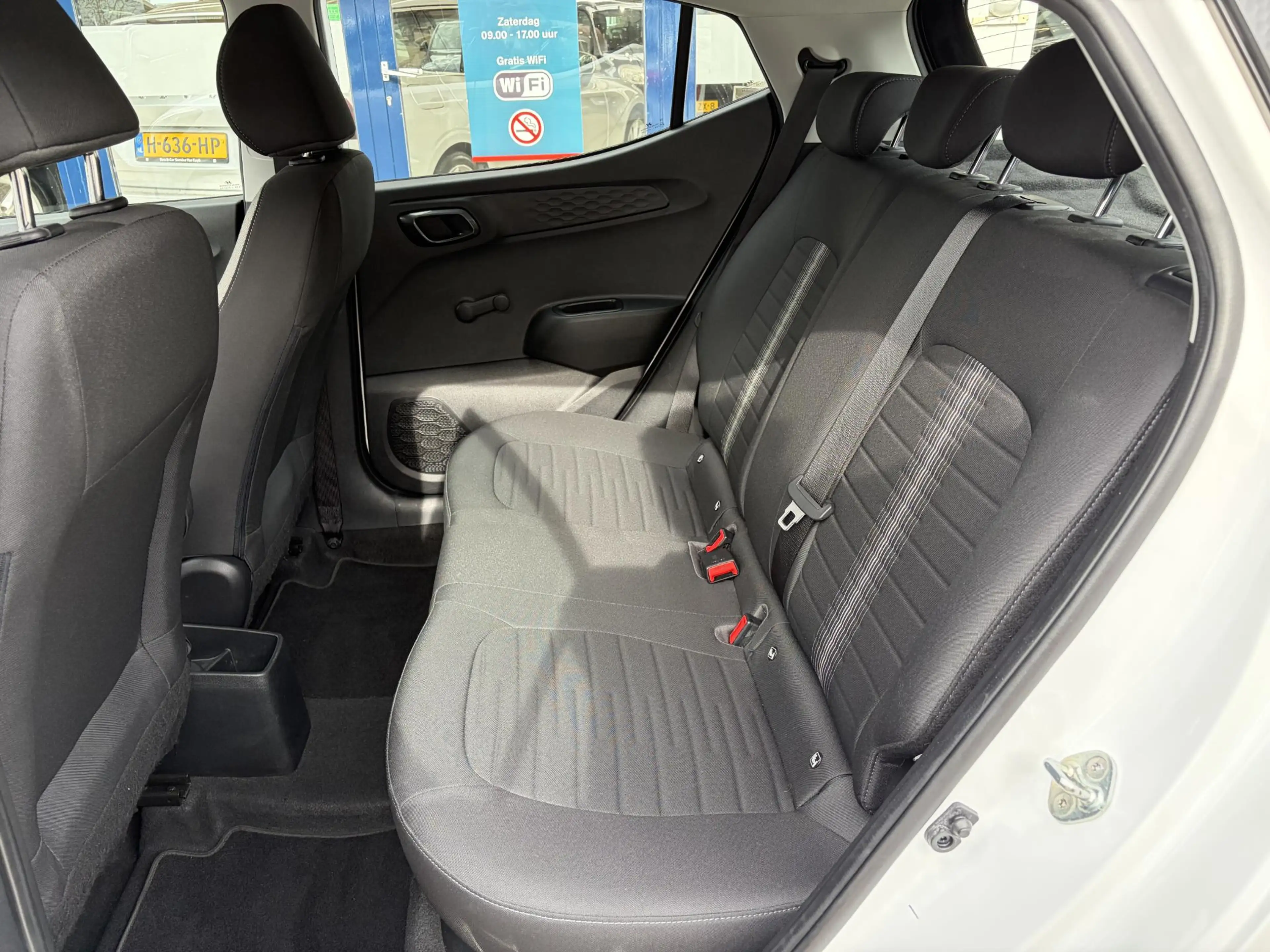 Hyundai i10 1.0 Comfort Smart 5-zits / 5-Deurs / NL-Auto / Dea — photo 14