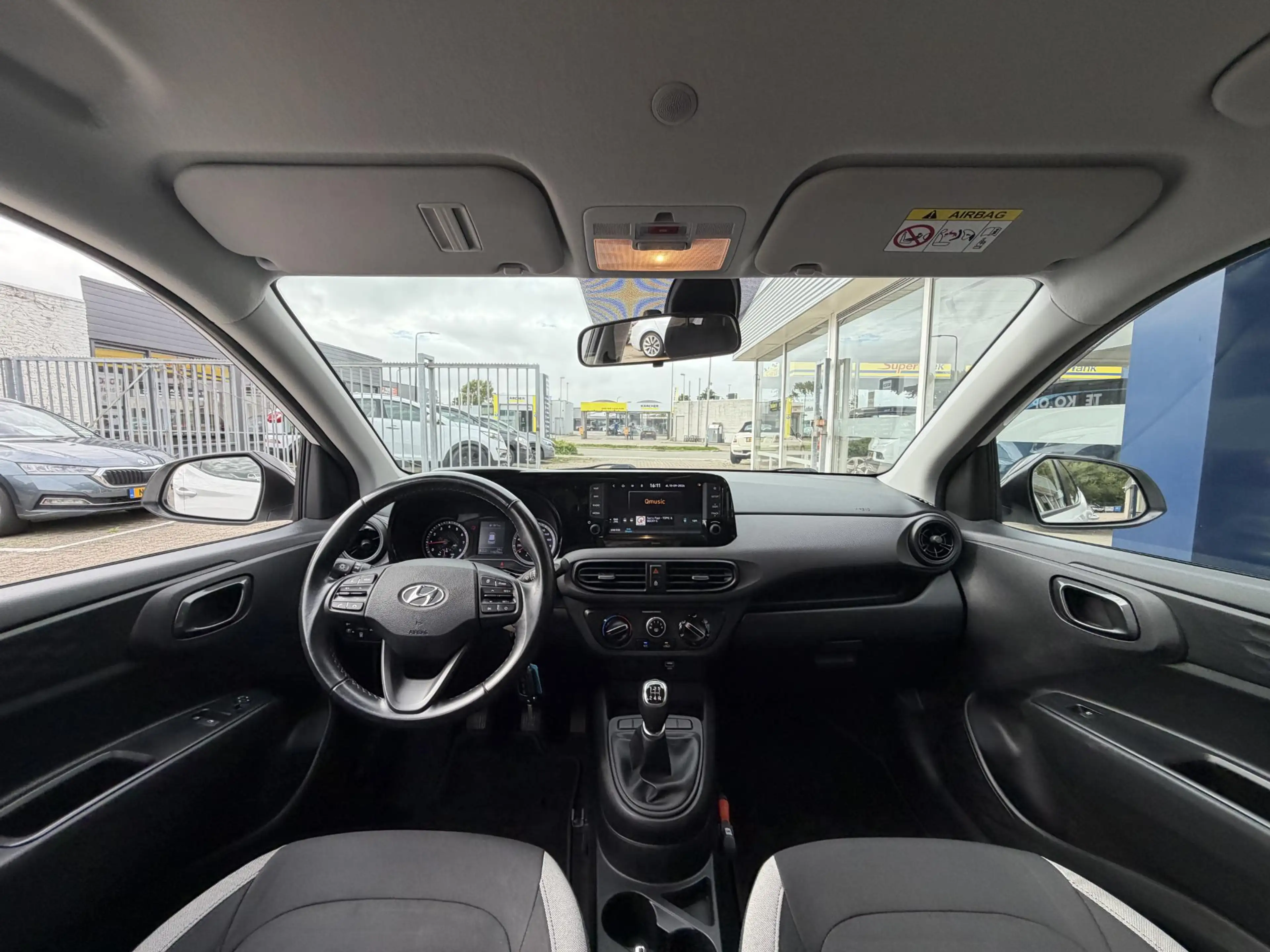 Hyundai i10 1.0 Comfort Smart 5-zits / 5-Deurs / NL-Auto / Dea — photo 15