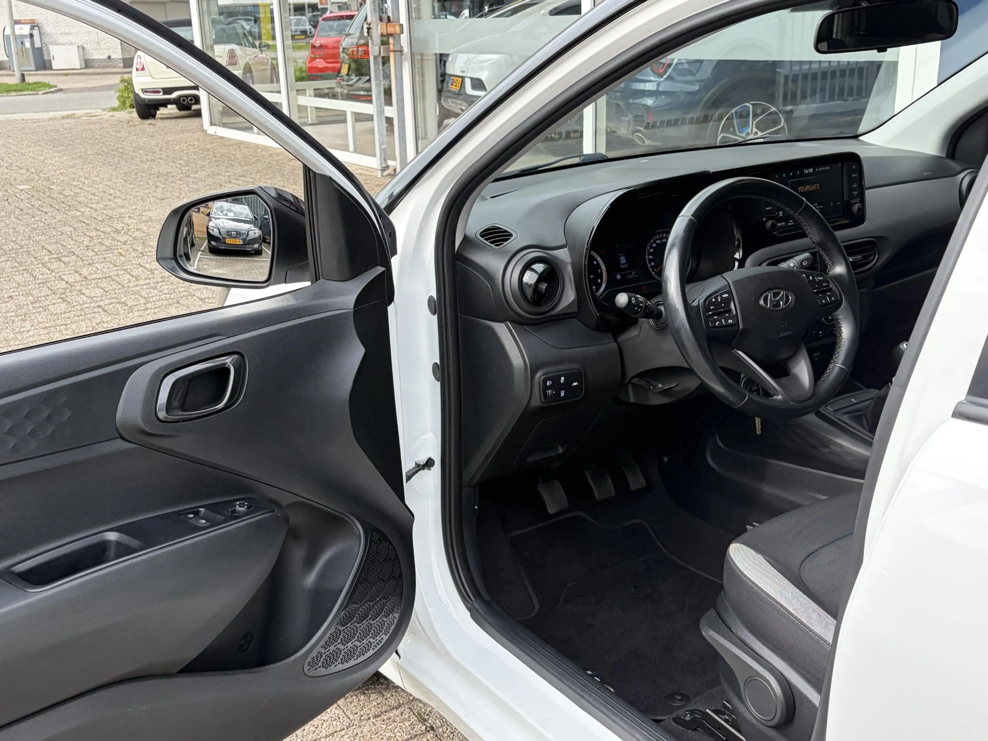 Hyundai i10 1.0 Comfort Smart 5-zits / 5-Deurs / NL-Auto / Dea — photo 11