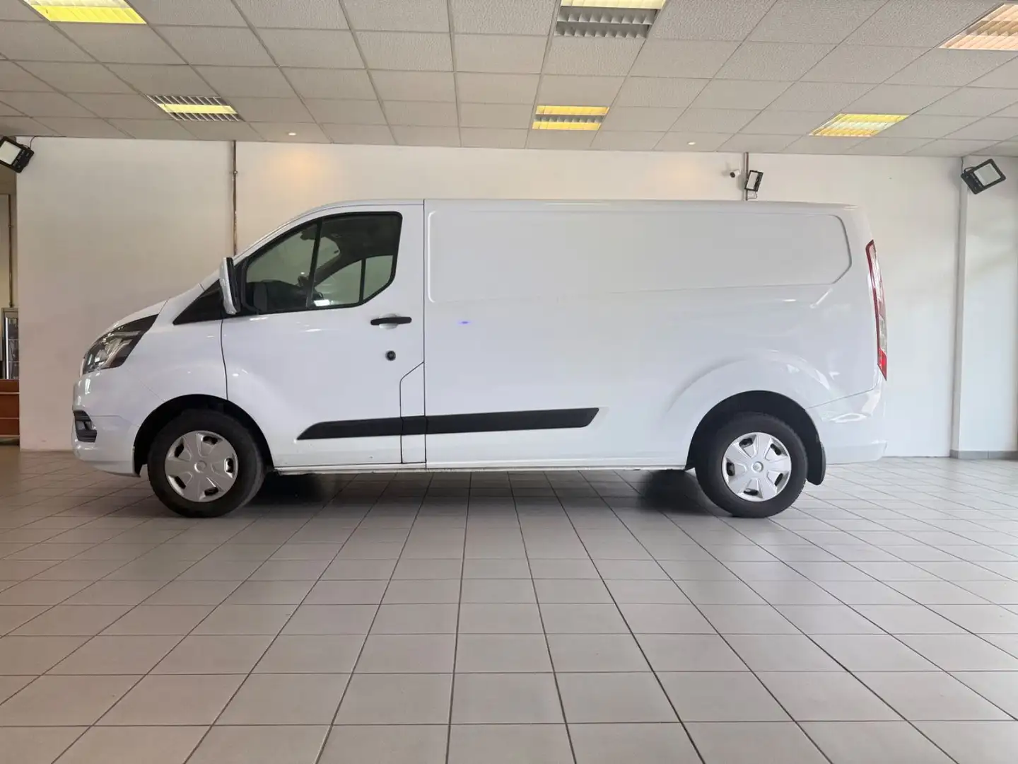 Ford Transit Custom Kasten 300 L2H1 Trend 2.0TDCI Weiß - 2