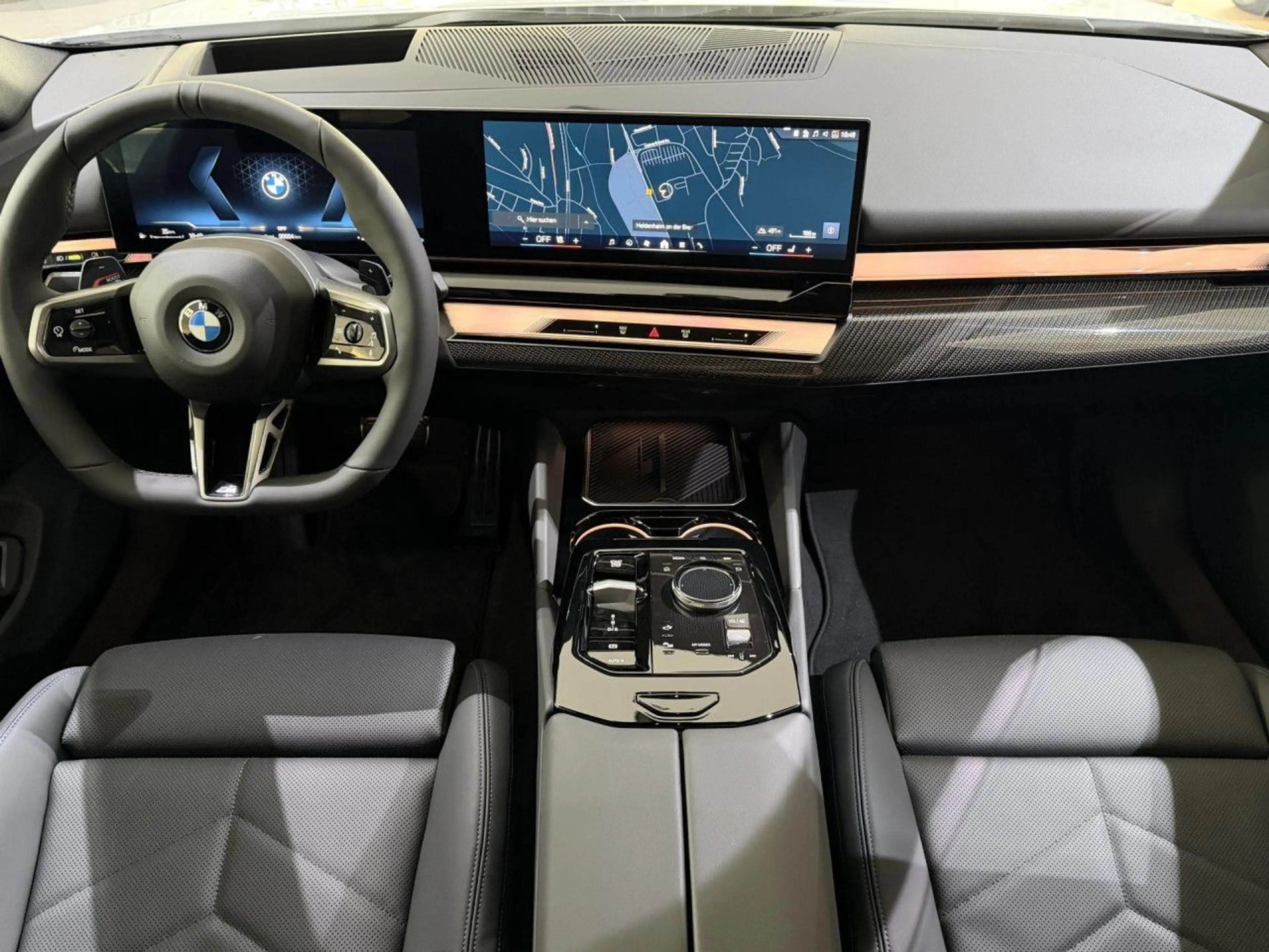 BMW 540 d xdrive Touring Sportpaket Bluetooth HUD Navi — photo 15
