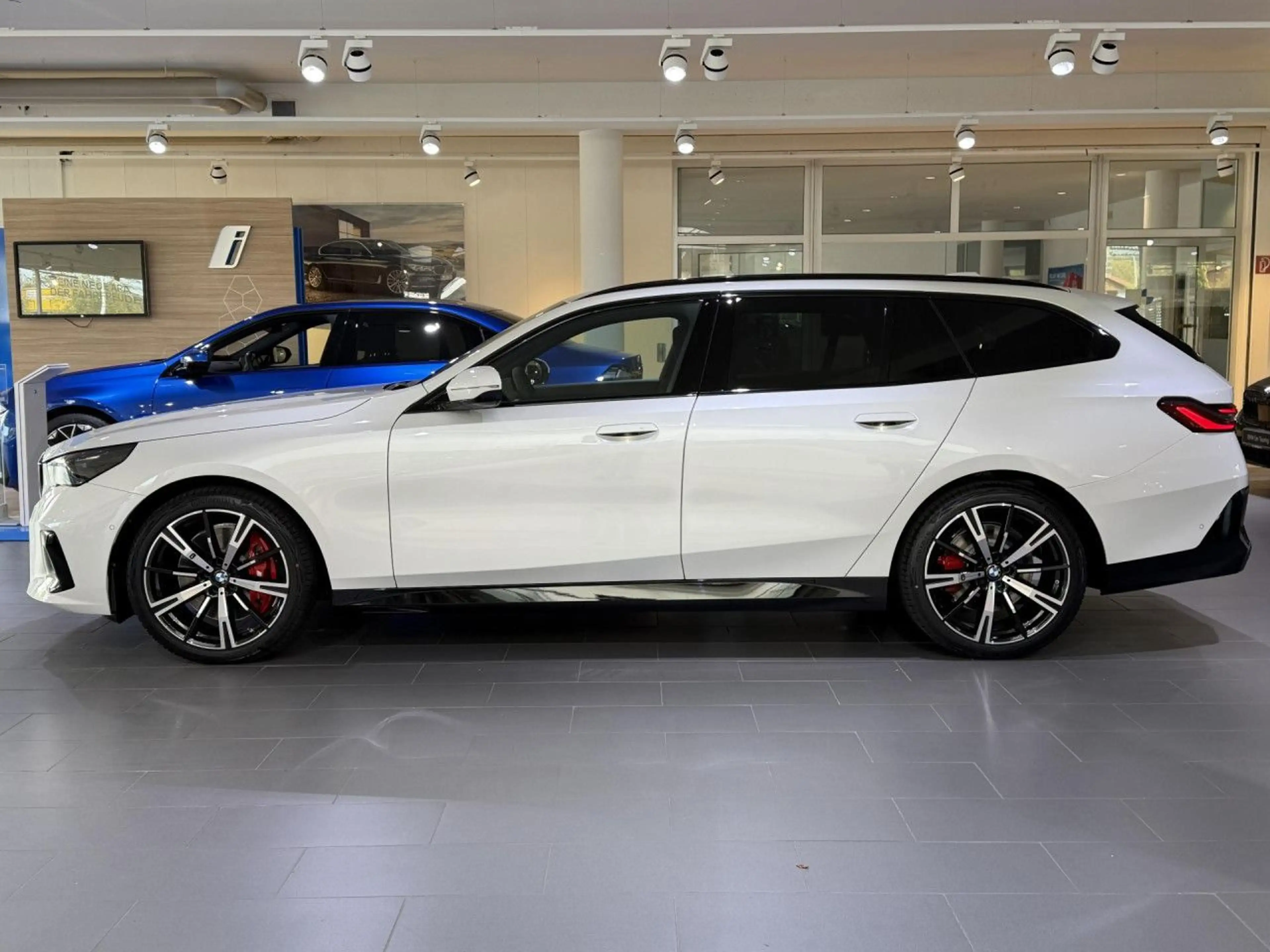BMW 540 d xdrive Touring Sportpaket Bluetooth HUD Navi — photo 4