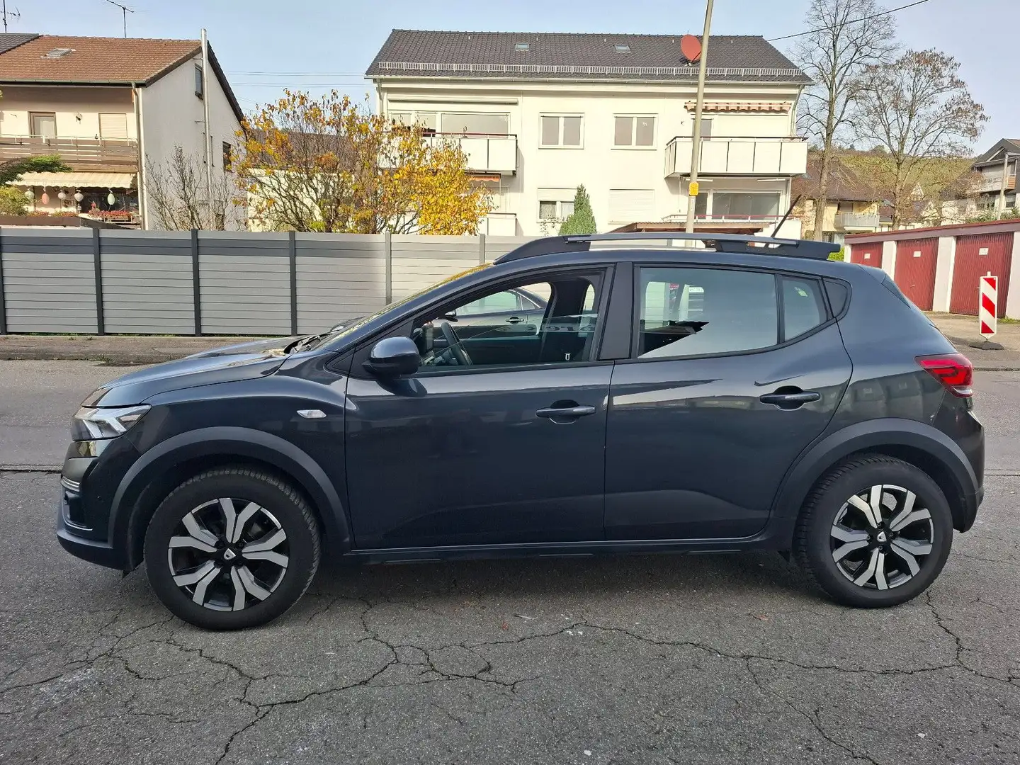 Dacia Sandero III Stepway* Navi-TV-Kamera-Klima* Gris - 2