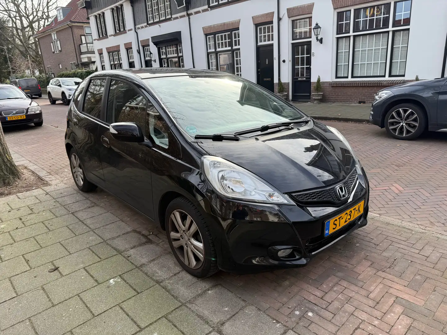 Honda Jazz Jazz 1.4 Comfort Plus Černá - 2