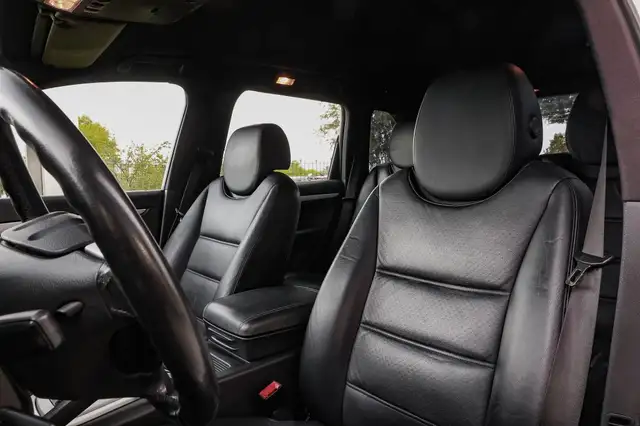 Porsche Cayenne view 14