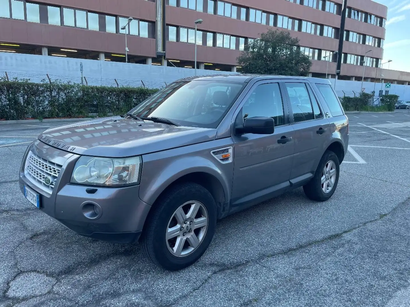 Land Rover Freelander 2 Gris - 1