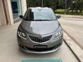 Lancia Ypsilon 1.0 FireFly 5 porte S&S Hybrid Gold 5 posti Gris - thumbnail 2