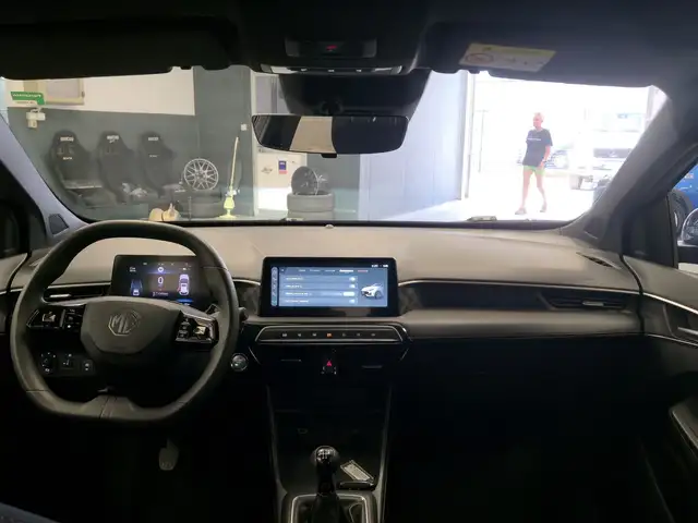 MG MG3 view 10