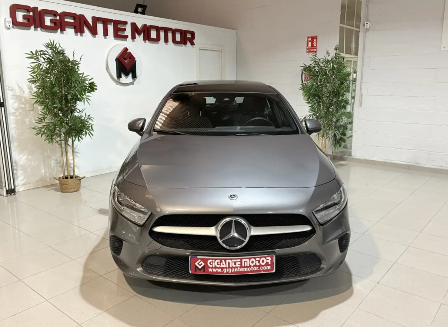 Mercedes-Benz A 180 180d 7G-DCT Gris - 2