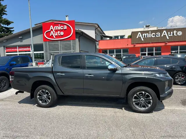 Mitsubishi L200 2.3 D DoubleCab 4x4 Sup.Sel.Int.aut