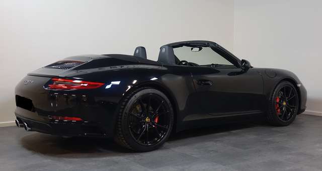 Imagine Porsche 991 911 Carrera 4 Cabriolet PDK
