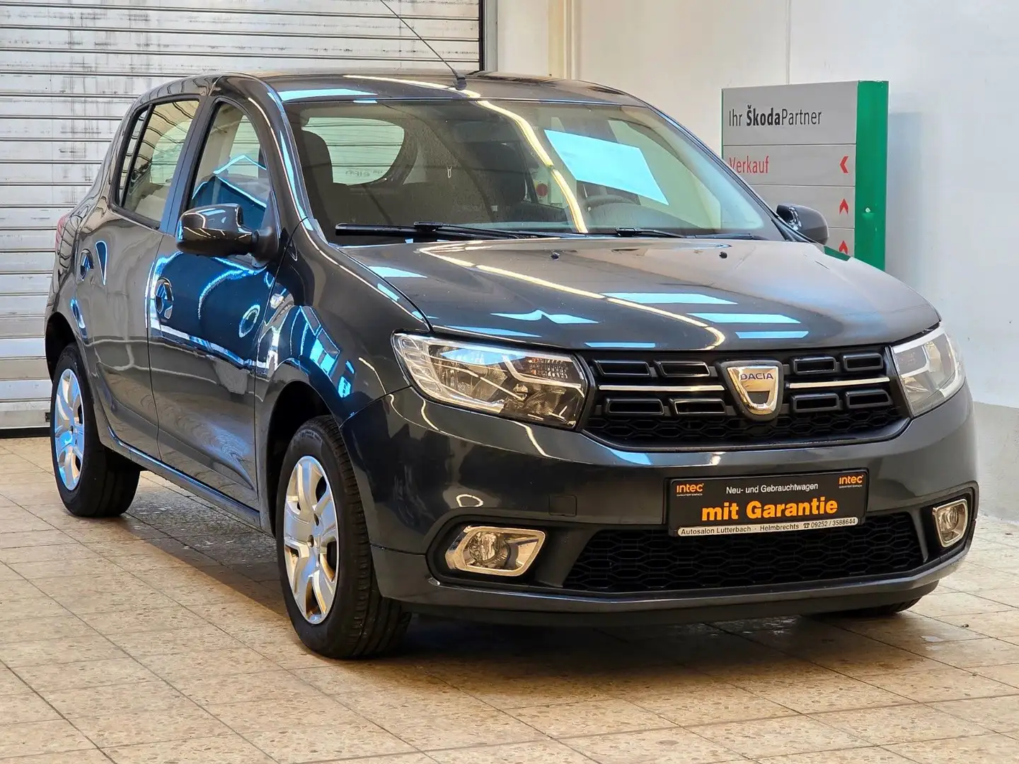 Dacia Sandero II Comfort*1.Hand*90 PS*Garantie* Gris - 1