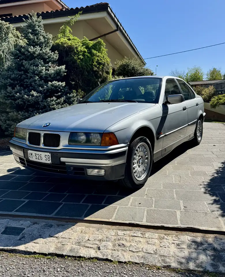 BMW 318i Restaurata, foto 1