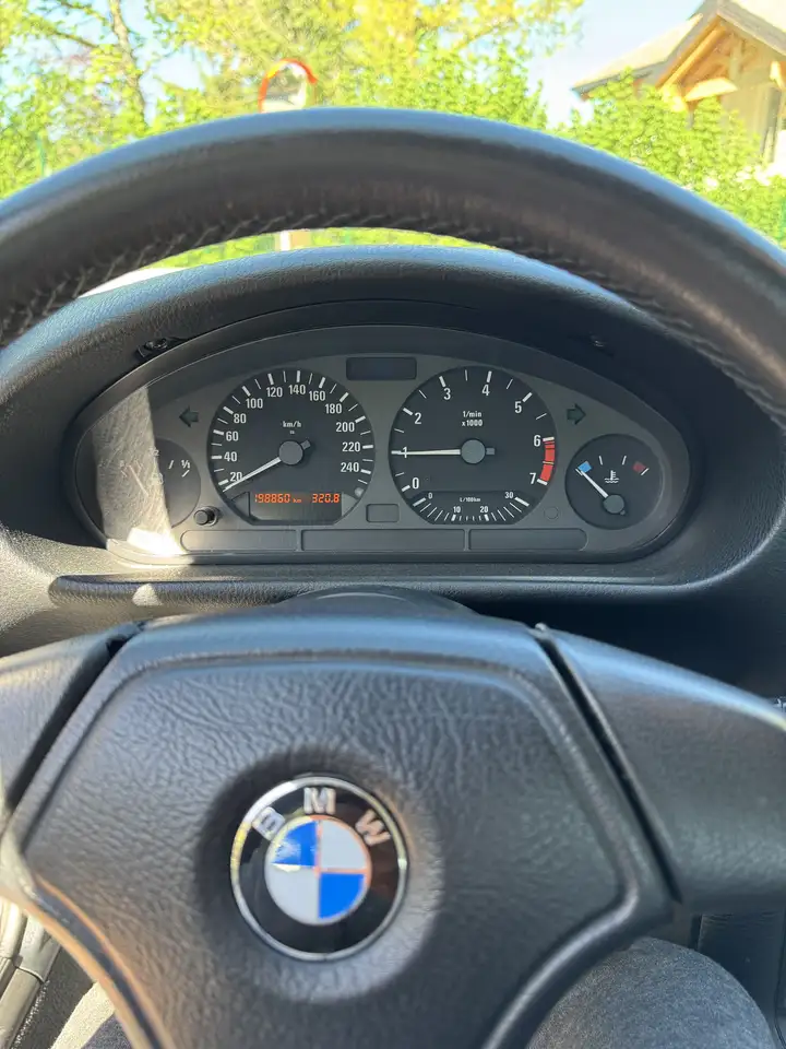 BMW 318i Restaurata, foto 11