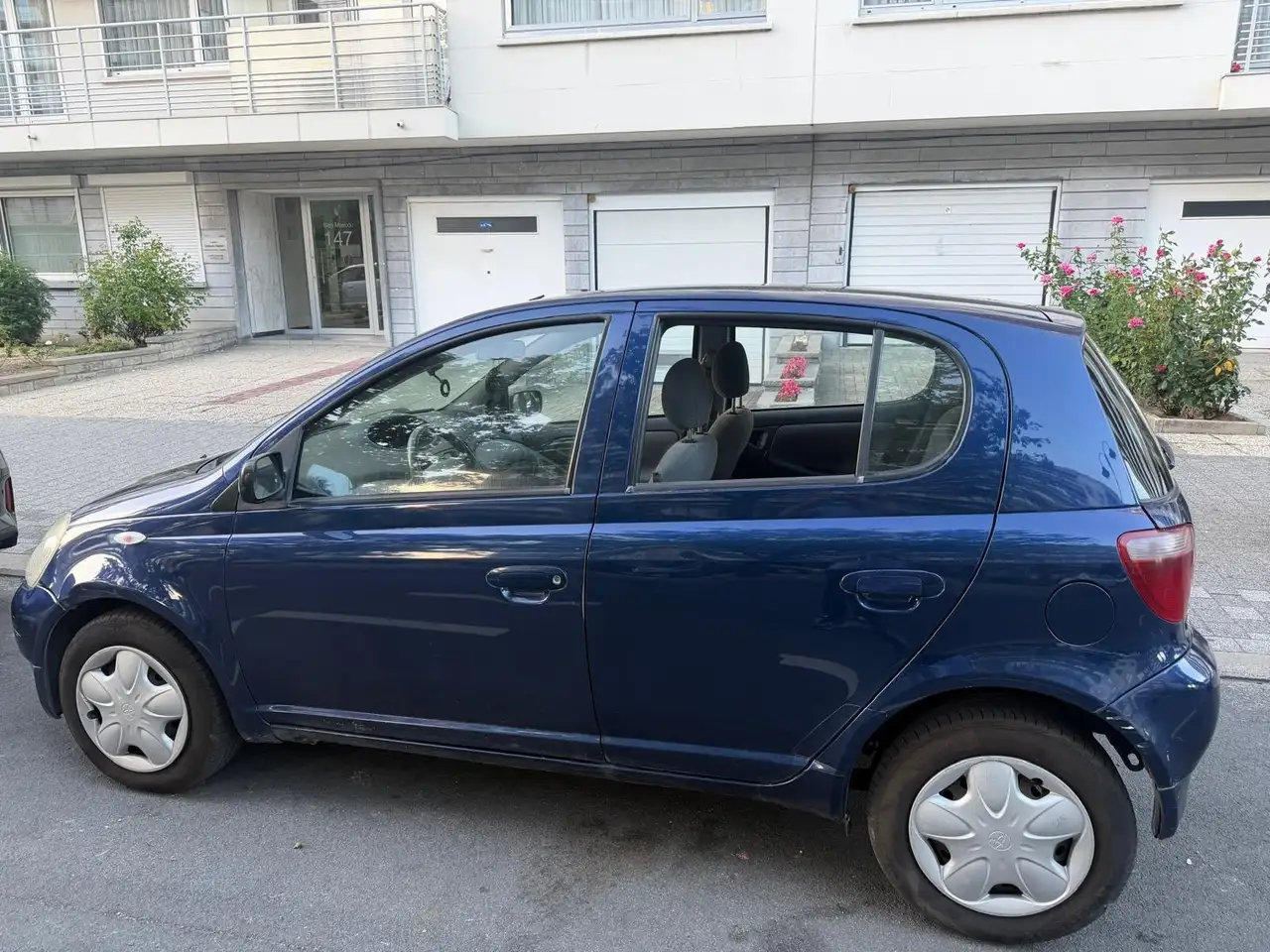 Toyota Yaris 1.3i 16v Linea Sol, foto 4