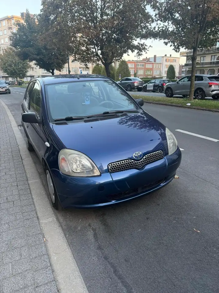Toyota Yaris 1.3i 16v Linea Sol, foto 1