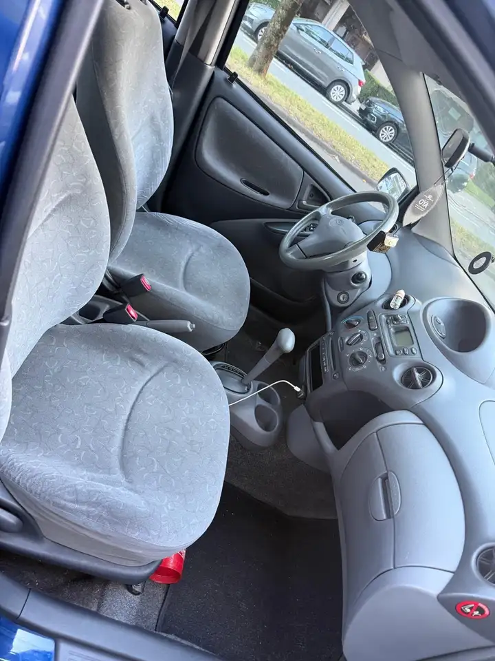 Toyota Yaris 1.3i 16v Linea Sol, foto 10