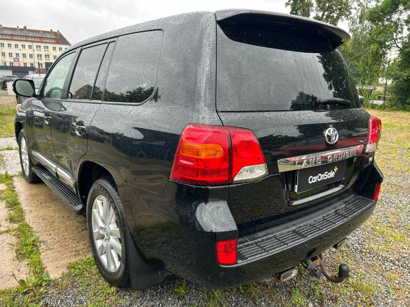 Toyota Land Cruiser 200 4.5 V8 Diesel Executive 1.Hand — photo 3